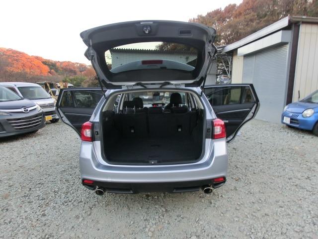 レヴォーグ １．６ＧＴ－Ｓアイサイト　４ＷＤ　ターボ　保証付き　後カメラ　ＥＴＣ装備　Ｐシート　レーンキープＡ　横滑防止装置　ＵＳＢポート　軽減ブレーキ　アクセスキー　Ｂｌｕｅｔｏｏｔｈ対応　地デジＴＶ　フルオートエアコン　ナビＴＶ　イモビライザー（26枚目）