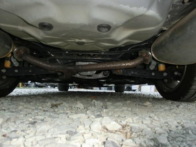 レヴォーグ １．６ＧＴ－Ｓアイサイト　４ＷＤ　ターボ　保証付き　後カメラ　ＥＴＣ装備　Ｐシート　レーンキープＡ　横滑防止装置　ＵＳＢポート　軽減ブレーキ　アクセスキー　Ｂｌｕｅｔｏｏｔｈ対応　地デジＴＶ　フルオートエアコン　ナビＴＶ　イモビライザー（47枚目）