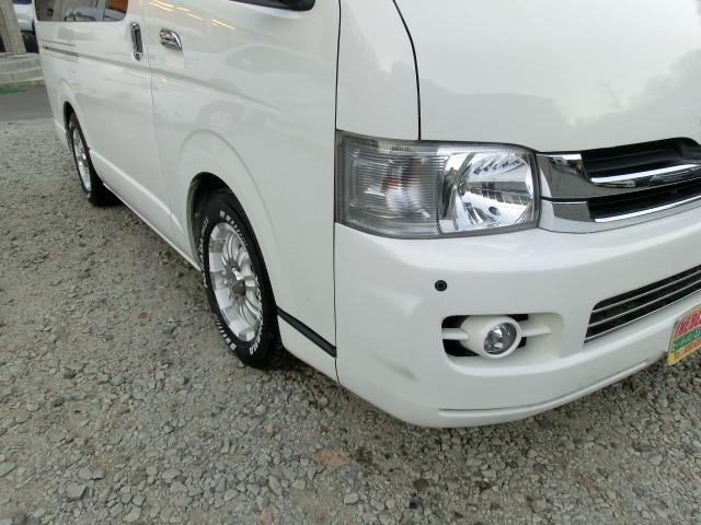 ハイエースバン ロングスーパーGL4WD AT エアバック パワーウィンドウ ETC エアコン ABS パワーステアリング 助手席エアバッグ Wエアコン(4枚目)