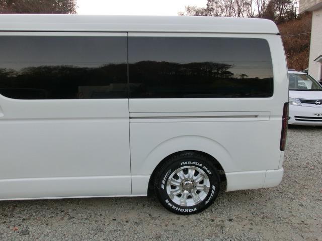 ハイエースバン ロングスーパーGL4WD AT エアバック パワーウィンドウ ETC エアコン ABS パワーステアリング 助手席エアバッグ Wエアコン(17枚目)