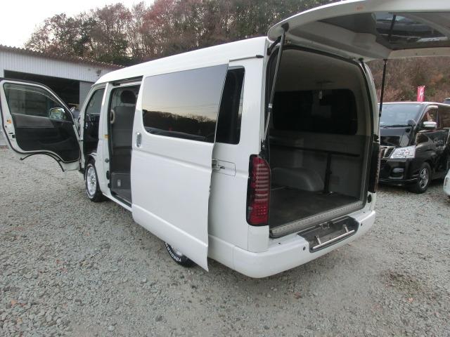 ハイエースバン ロングスーパーGL4WD AT エアバック パワーウィンドウ ETC エアコン ABS パワーステアリング 助手席エアバッグ Wエアコン(25枚目)