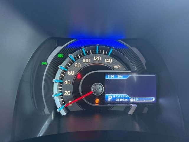 ハスラー ６６０　Ｊスタイル　エマージェンシーブレーキシステム・シート　衝突軽減Ｂ　Ａストップ　スマキー　フルオートエアコン　キーレススタートシステム　パワーウインド　パワステ　ＡＢＳ　アルミホイル　ナビＴＶ　ワンセグ　ＥＴＣ　エアバッグ　メモリーナビ（6枚目）