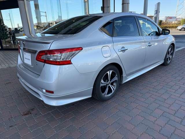 シルフィ 1.8 S ツーリング 純正フルエアロ・ローダウンサス アルミホイール Wエアバック キーレスエントリー オートエアコン パワーステアリング パワーウインドウ エアバッグ インテリジェントキ-(2枚目)