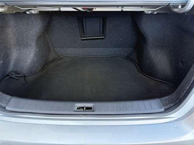 シルフィ 1.8 S ツーリング 純正フルエアロ・ローダウンサス アルミホイール Wエアバック キーレスエントリー オートエアコン パワーステアリング パワーウインドウ エアバッグ インテリジェントキ-(19枚目)