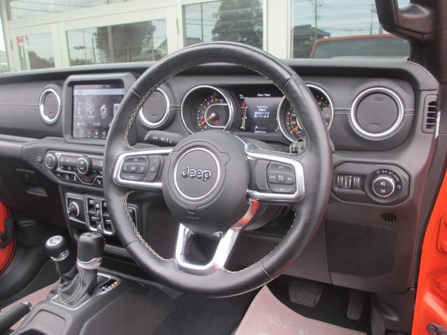 ジープ・ラングラーアンリミテッド サハラ ローンチエディション ロッククローラーRRDリフトUP/METHOD17AW/NITTO40インチタイヤ/Flowmasterマフラー/純正ソナー対応ポイズン前後バンパー/ロックレール/オバフェン/ドラレコ/黒革/ラテラル(17枚目)