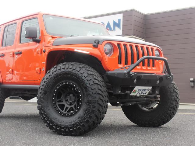 ジープ・ラングラーアンリミテッド サハラ ローンチエディション ロッククローラーRRDリフトUP/METHOD17AW/NITTO40インチタイヤ/Flowmasterマフラー/純正ソナー対応ポイズン前後バンパー/ロックレール/オバフェン/ドラレコ/黒革/ラテラル(29枚目)