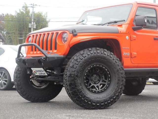 ジープ・ラングラーアンリミテッド サハラ ローンチエディション ロッククローラーRRDリフトUP/METHOD17AW/NITTO40インチタイヤ/Flowmasterマフラー/純正ソナー対応ポイズン前後バンパー/ロックレール/オバフェン/ドラレコ/黒革/ラテラル(30枚目)