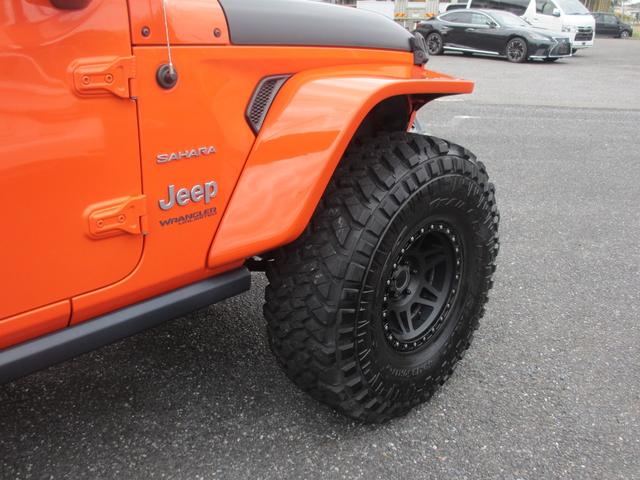 ジープ・ラングラーアンリミテッド サハラ ローンチエディション ロッククローラーRRDリフトUP/METHOD17AW/NITTO40インチタイヤ/Flowmasterマフラー/純正ソナー対応ポイズン前後バンパー/ロックレール/オバフェン/ドラレコ/黒革/ラテラル(43枚目)