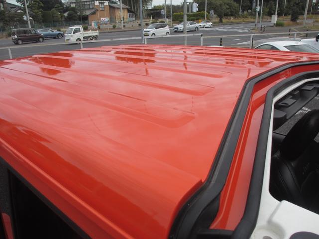 ジープ・ラングラーアンリミテッド サハラ ローンチエディション ロッククローラーRRDリフトUP/METHOD17AW/NITTO40インチタイヤ/Flowmasterマフラー/純正ソナー対応ポイズン前後バンパー/ロックレール/オバフェン/ドラレコ/黒革/ラテラル(50枚目)