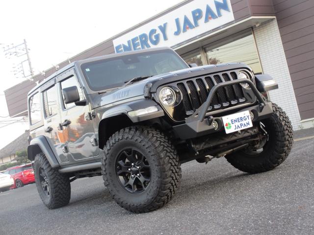 ジープ・ラングラーアンリミテッド ウィリス ラフカントリーリフトUP/JAOSマフラー/2024年製オープンカントリー35タイヤ/黒革シートカバー/前後バンパー/ロックレール/カスタムフードカバー+ラッチ+ドアバイザー/社外テール/背面キット(29枚目)
