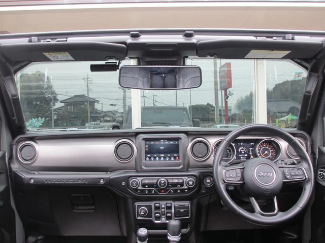 ジープ・ラングラーアンリミテッド ウィリス ラフカントリーリフトUP/JAOSマフラー/2024年製オープンカントリー35タイヤ/黒革シートカバー/前後バンパー/ロックレール/カスタムフードカバー+ラッチ+ドアバイザー/社外テール/背面キット(53枚目)