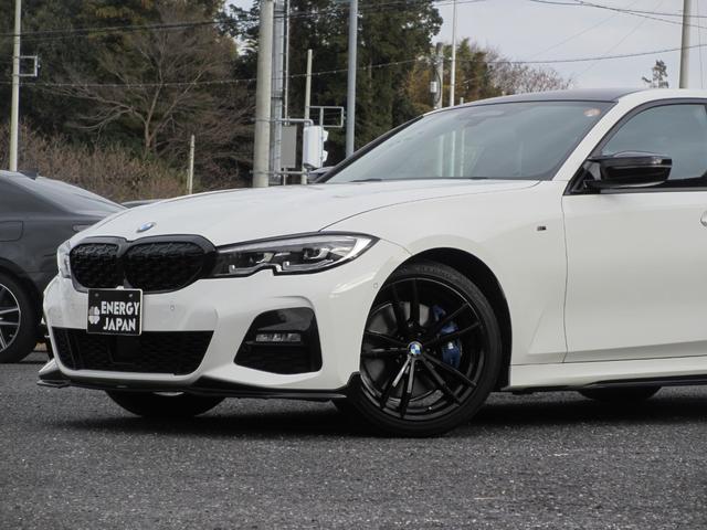 ３シリーズ ３２０ｄ　ｘＤｒｉｖｅ　Ｍスポーツ　Ｍパフォーマンス＋社外エアロ／ｈａｒｍａｎｋａｒｄｏｎ／ＨＵＤ／黒革／ＢＭＷグロスブラック１９ＡＷ／Ｍ３４０用ブルーブレーキキャリパー／Ｍパフォーマンスステアリング／ブラックルーフ／ブラックキドニー（30枚目）