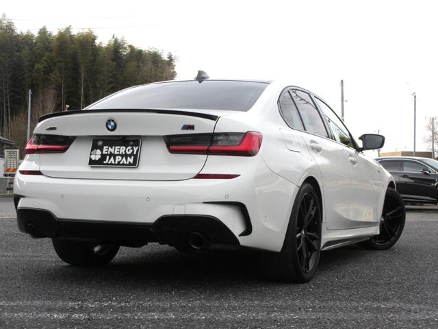 ３シリーズ ３２０ｄ　ｘＤｒｉｖｅ　Ｍスポーツ　Ｍパフォーマンス＋社外エアロ／ｈａｒｍａｎｋａｒｄｏｎ／ＨＵＤ／黒革／ＢＭＷグロスブラック１９ＡＷ／Ｍ３４０用ブルーブレーキキャリパー／Ｍパフォーマンスステアリング／ブラックルーフ／ブラックキドニー（37枚目）