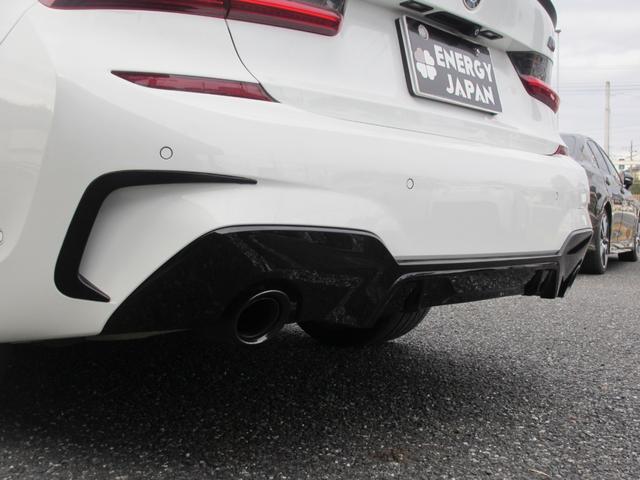 ３シリーズ ３２０ｄ　ｘＤｒｉｖｅ　Ｍスポーツ　Ｍパフォーマンス＋社外エアロ／ｈａｒｍａｎｋａｒｄｏｎ／ＨＵＤ／黒革／ＢＭＷグロスブラック１９ＡＷ／Ｍ３４０用ブルーブレーキキャリパー／Ｍパフォーマンスステアリング／ブラックルーフ／ブラックキドニー（40枚目）