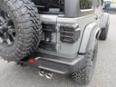 ウィリス ラフカントリーリフトUP/JAOSマフラー/2024年製オープンカントリー35タイヤ/黒革シートカバー/前後バンパー/ロックレール/カスタムフードカバー+ラッチ+ドアバイザー/社外テール/背面キット(9枚目)