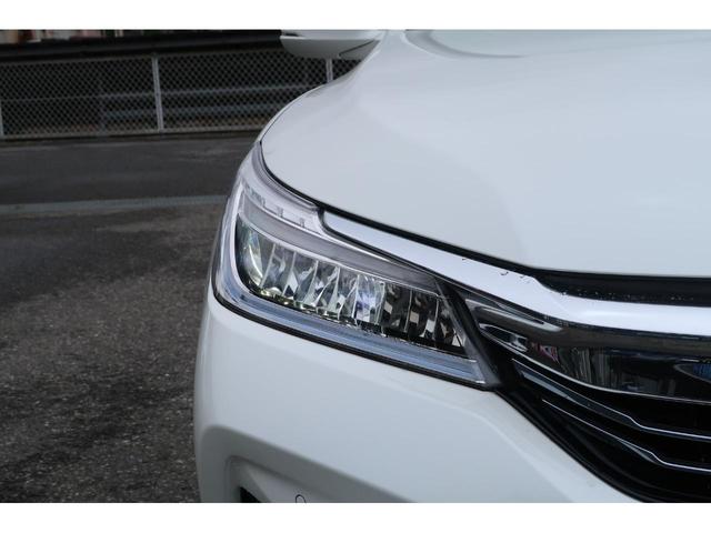 アコードハイブリッド ＥＸ　禁煙　ＨＯＮＤＡ　ＳＥＮＳＩＮＧ　純正ナビ　誤発進抑制　車線維持支援　障害物センサ－　ＥＸ専用スポ－ツコンビシ－ト　ＥＴＣ２．０　ドラレコ　バックカメラ　パワ－シ－ト　ＵＳＢ接続　Ｂｌｕｅｔｏｏｔｈ（33枚目）