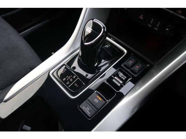 エクリプスクロスPHEV P 駆動BT残存92パーセント AC100V電源(10枚目)