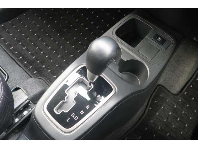 ミラージュ １．２Ｇ　２ＷＤ　５名　禁煙　車検整備付　パナソニック製ナ（9枚目）