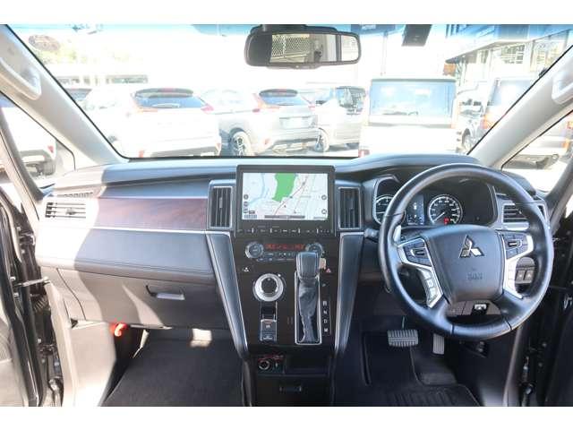 デリカＤ：５ Ｐ　８名　禁煙　車検整備付　純正オリジナルナビ（3枚目）