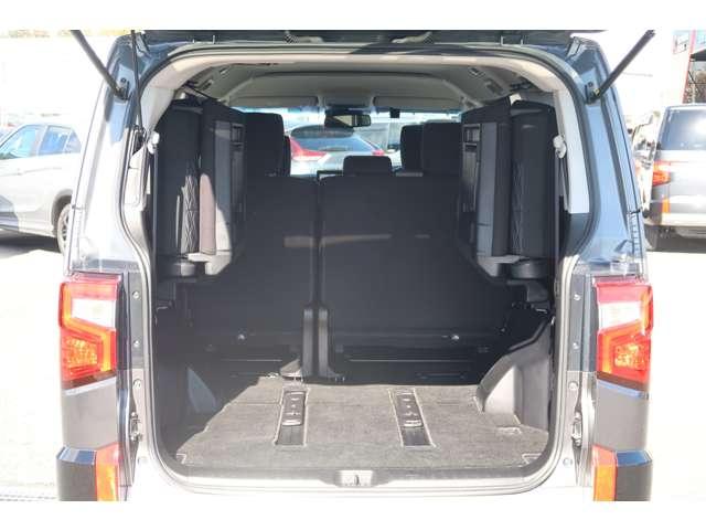 デリカＤ：５ Ｐ　８名　禁煙　車検整備付　純正オリジナルナビ（9枚目）