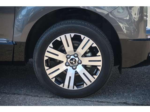 デリカＤ：５ Ｐ　８名　禁煙　車検整備付　純正オリジナルナビ（16枚目）