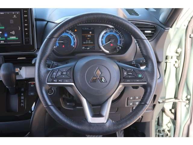 デリカミニ Ｔ　プレミアム　４名　禁煙　純正オリジナルナビ　バック＆アラ（12枚目）