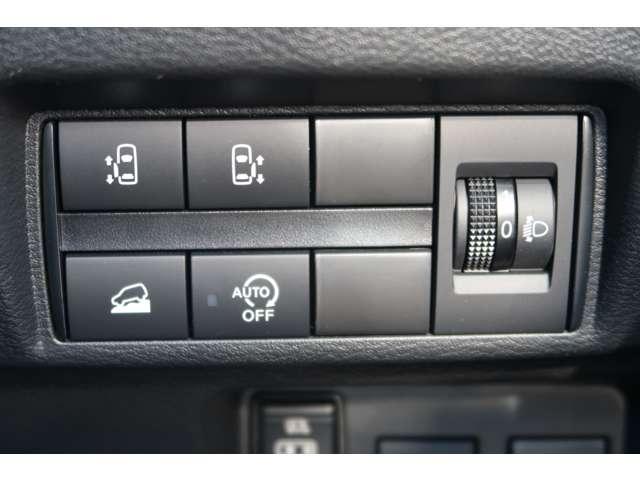 デリカミニ Ｔ　プレミアム　４名　禁煙　純正オリジナルナビ　バック＆アラ（13枚目）