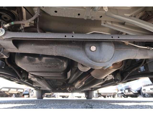 デリカミニ Ｔ　プレミアム　４名　禁煙　純正オリジナルナビ　バック＆アラ（18枚目）