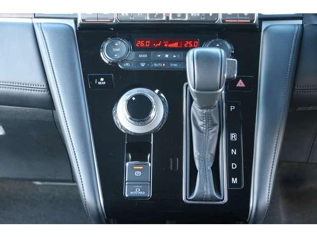 デリカD:5 G パワーパッケージ 4WD 7名 アルパイン11型ナビ 後席モニタ バ(11枚目)