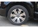 タイヤサイズ 225/55R-18 純正アルミホイール。