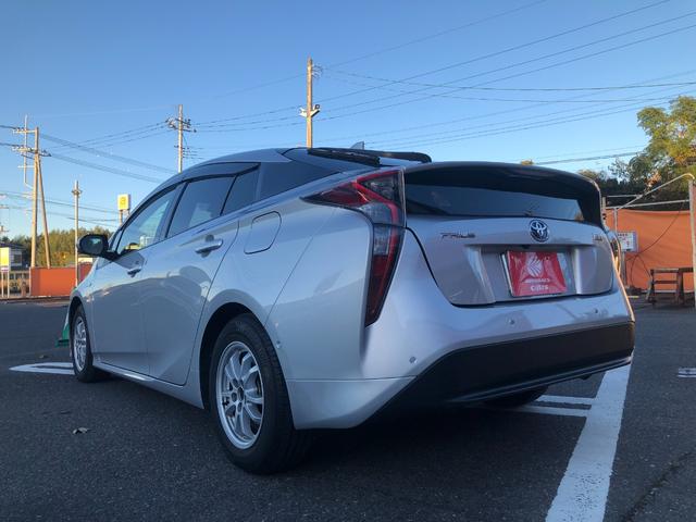 プリウス Ｓセーフティプラス　プッシュスタート・フルセグナビ・バックカメラ・ＬＥＤヘッドライト・ヘッドアップディスプレイ・ビルトインＥＴＣ２．０・レーダークルーズコントロール（13枚目）