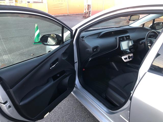 プリウス Ｓセーフティプラス　プッシュスタート・フルセグナビ・バックカメラ・ＬＥＤヘッドライト・ヘッドアップディスプレイ・ビルトインＥＴＣ２．０・レーダークルーズコントロール（18枚目）