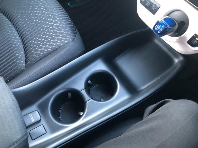 プリウス Ｓセーフティプラス　プッシュスタート・フルセグナビ・バックカメラ・ＬＥＤヘッドライト・ヘッドアップディスプレイ・ビルトインＥＴＣ２．０・レーダークルーズコントロール（30枚目）