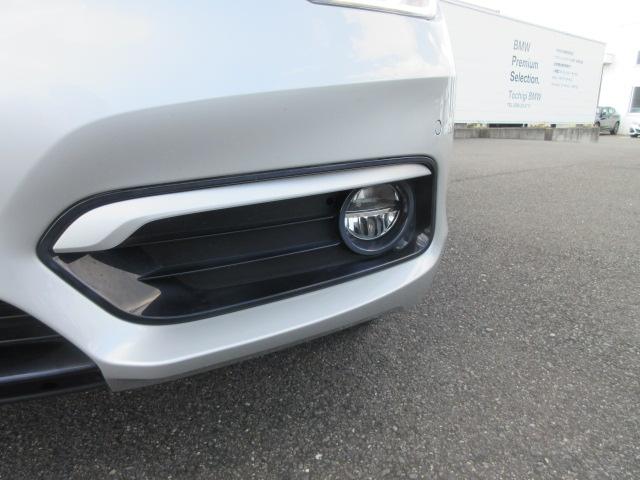 118d スタイル 正規認定中古車 弊社元社有車 LEDヘッドライト 純正HDDナビ コンフォートアクセス ドライビングアシスト パーキングアシスト ハーフレザーシート シートヒーター 純正16インチ バックカメラ(5枚目)