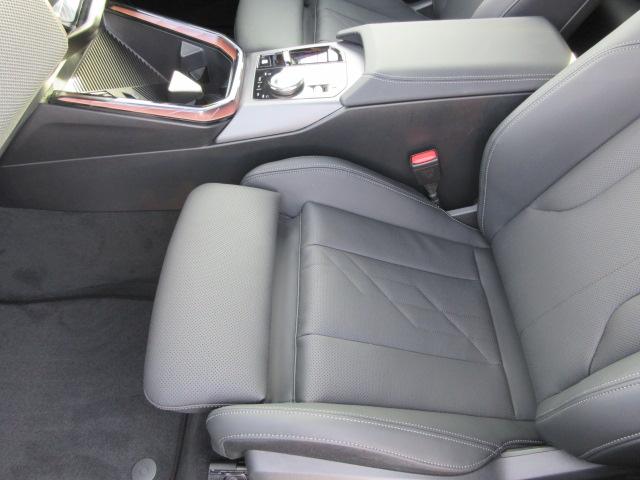 Ｘ３ ２０　ｘＤｒｉｖｅ　Ｘライン　Ｈａｒｍａｎ／Ｋａｒｄｏｎ・２０インチＡＷ・ステアリングヒーター・Ｆ／Ｒシートヒーター・ワイヤレスチャージ（73枚目）