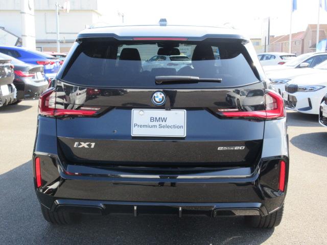 ｉＸ１ ｅＤｒｉｖｅ　２０　Ｍスポーツ　ＥＴＣ・ＡＣＣ・ワイヤレスチャージ・ヘッドアップディスプレイ・３６０°カメラ（7枚目）