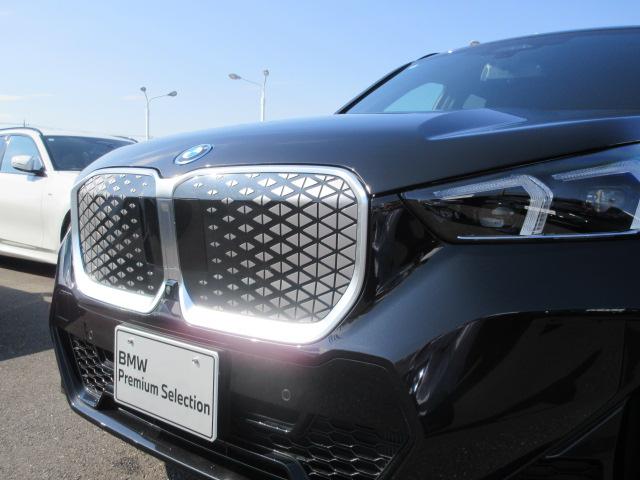 ｉＸ１ ｅＤｒｉｖｅ　２０　Ｍスポーツ　ＥＴＣ・ＡＣＣ・ワイヤレスチャージ・ヘッドアップディスプレイ・３６０°カメラ（12枚目）