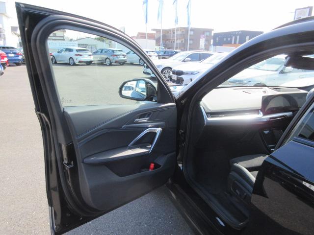 ｉＸ１ ｅＤｒｉｖｅ　２０　Ｍスポーツ　ＥＴＣ・ＡＣＣ・ワイヤレスチャージ・ヘッドアップディスプレイ・３６０°カメラ（69枚目）