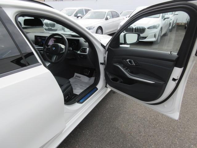 ３シリーズ ３２０ｄ　ｘＤｒｉｖｅツーリング　Ｍスポーツ　ＥＴＣ　・ＡＣＣ・純正ナビ（23枚目）