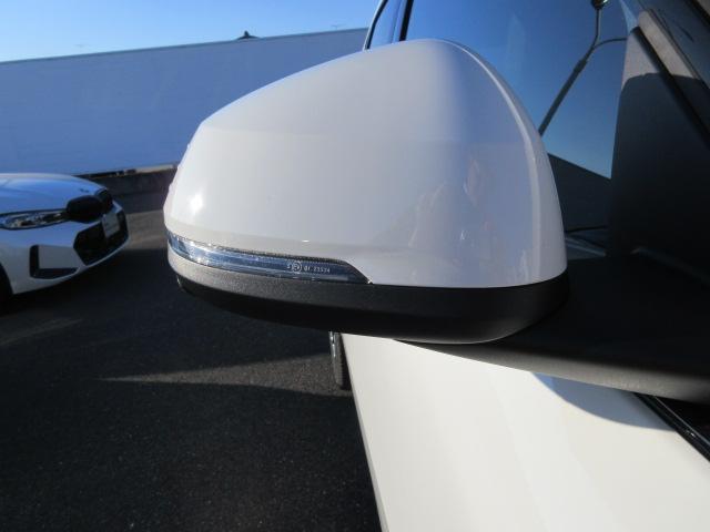 ｉＸ２ ｘＤｒｉｖｅ　３０　Ｍスポーツ　ＥＴＣ　・ＡＣＣ・純正ナビ（17枚目）