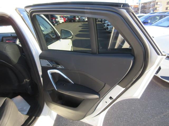 ｉＸ２ ｘＤｒｉｖｅ　３０　Ｍスポーツ　ＥＴＣ　・ＡＣＣ・純正ナビ（32枚目）