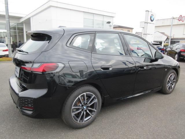 当社ではコーティングも承っており、ＢＭＷがおススメするイノベクションコーティングは塗装面を守りながら新車時の深い光沢と重厚なつやを保ち続ける事ができます。愛車を長くキレイな状態でお乗りいただけます♪