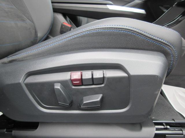 当社ではコーティングも承っております！ＢＭＷがおススメするイノベクションコーティングは塗装面を守りながら新車時の深い光沢と重厚なつやを保ち続ける事ができます。愛車を長くキレイな状態でお乗りいただけます