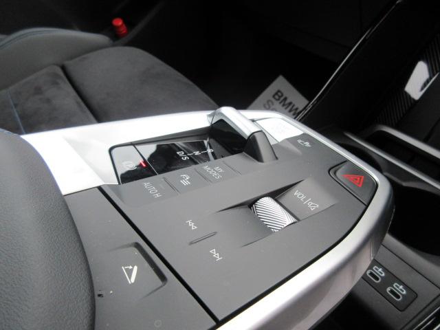 バリューローン＝お支払額の一部を据え置くことで月々のお支払いを軽減。ＢＭＷだからこそ実現できる高い据置額により、月々のお支払額を格段に抑えることができます。