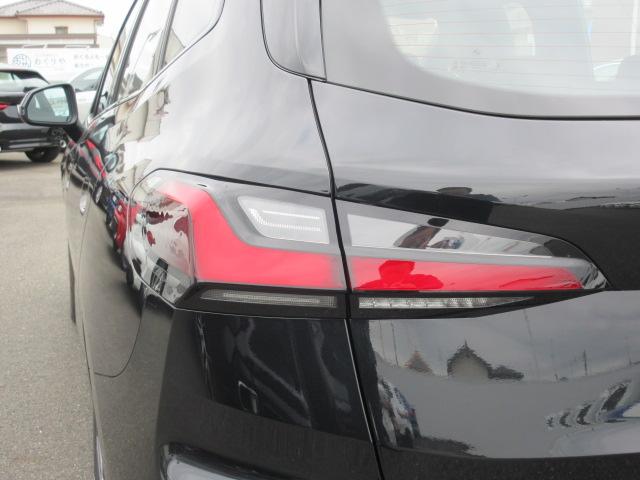 保証に関しましては全国どこのディーラーでもご使用いただける認定中古車保証が付きます。アフターメンテナンスもお近くのディーラーにて行うことができますので安心してお乗りいただけます。