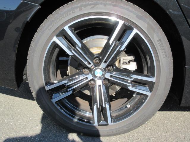 第三者の鑑定師が外装・内装・機関・修復歴をチェックしております