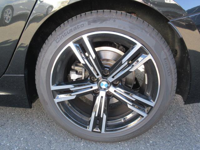 第三者の鑑定師が外装・内装・機関・修復歴をチェックしております