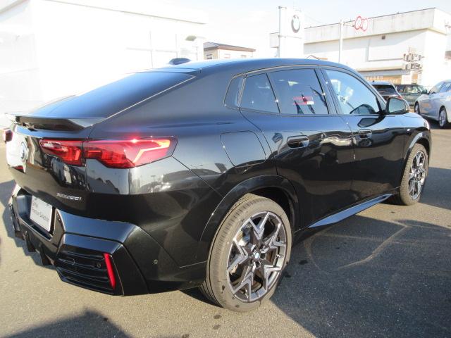 �܂��A�ۏؓ��e�̓G���W���A�g�����X�~�b�V�����Ȃǎ�v�����̕ۏ؂ɂȂ�A������s����������ꍇ�����̏C�����󂯂邱�Ƃ��ł��܂��B�\�����ʌ̏�ɂ��o����J�o�[���邱�Ƃ��ł��܂��̂ň��S�ł���