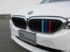 ドイツ本社と同等の教育、訓練を受けたＢＭＷ専門のメカニックが１００項目にも上るポイントを徹底的にチェック！ 3