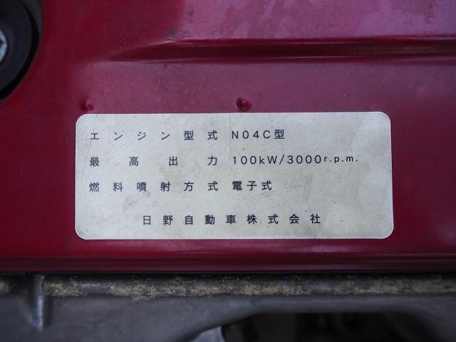 　２．３３ｔ吊り３段クレーン　ラジコン　フックイン　積載２ｔ　セミロング　低床　荷台寸長さ２９０幅１６０　荷台床鉄板張り　床フック４対　ロープ穴４対(66枚目)